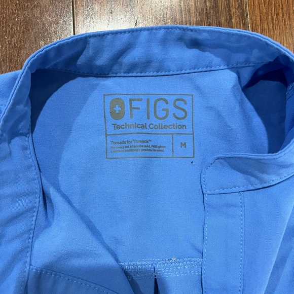 SOLD - FIGS jogger scrub set - Picture 3 of 3